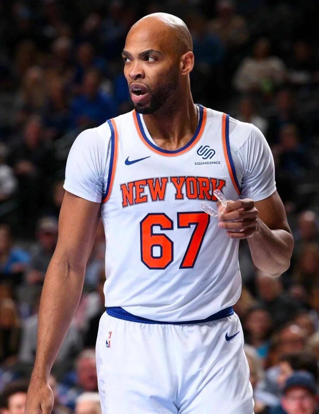 纽约尼克斯发布备战花絮，关键时刻远射贴柱，中超任务艰巨，训练强度明显提升的简单介绍