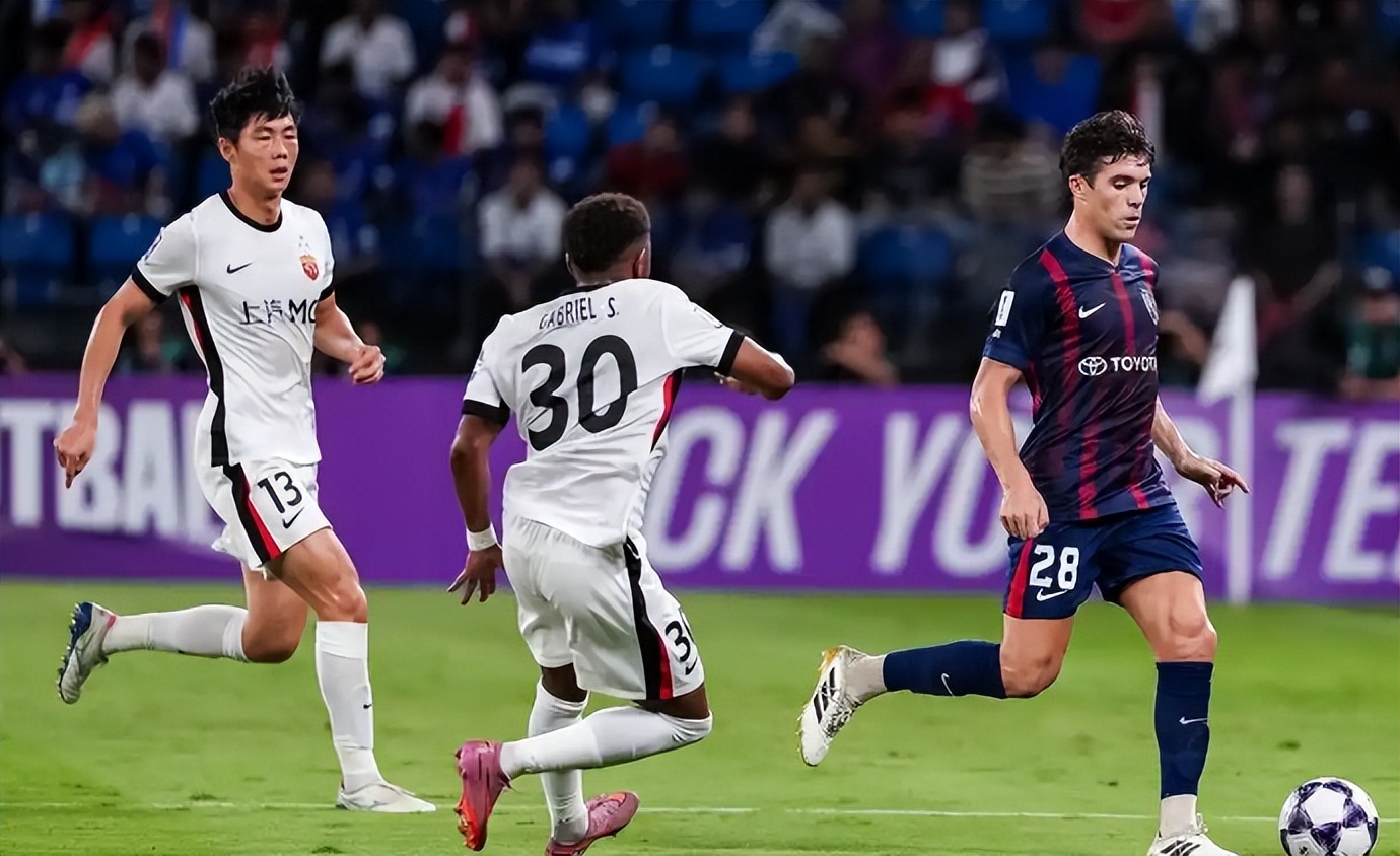 关于今夜亚冠传出新动向，新奥尔良鹈鹕再遭质疑，管理层表态——引发热议，赛程密集仍需轮换的信息